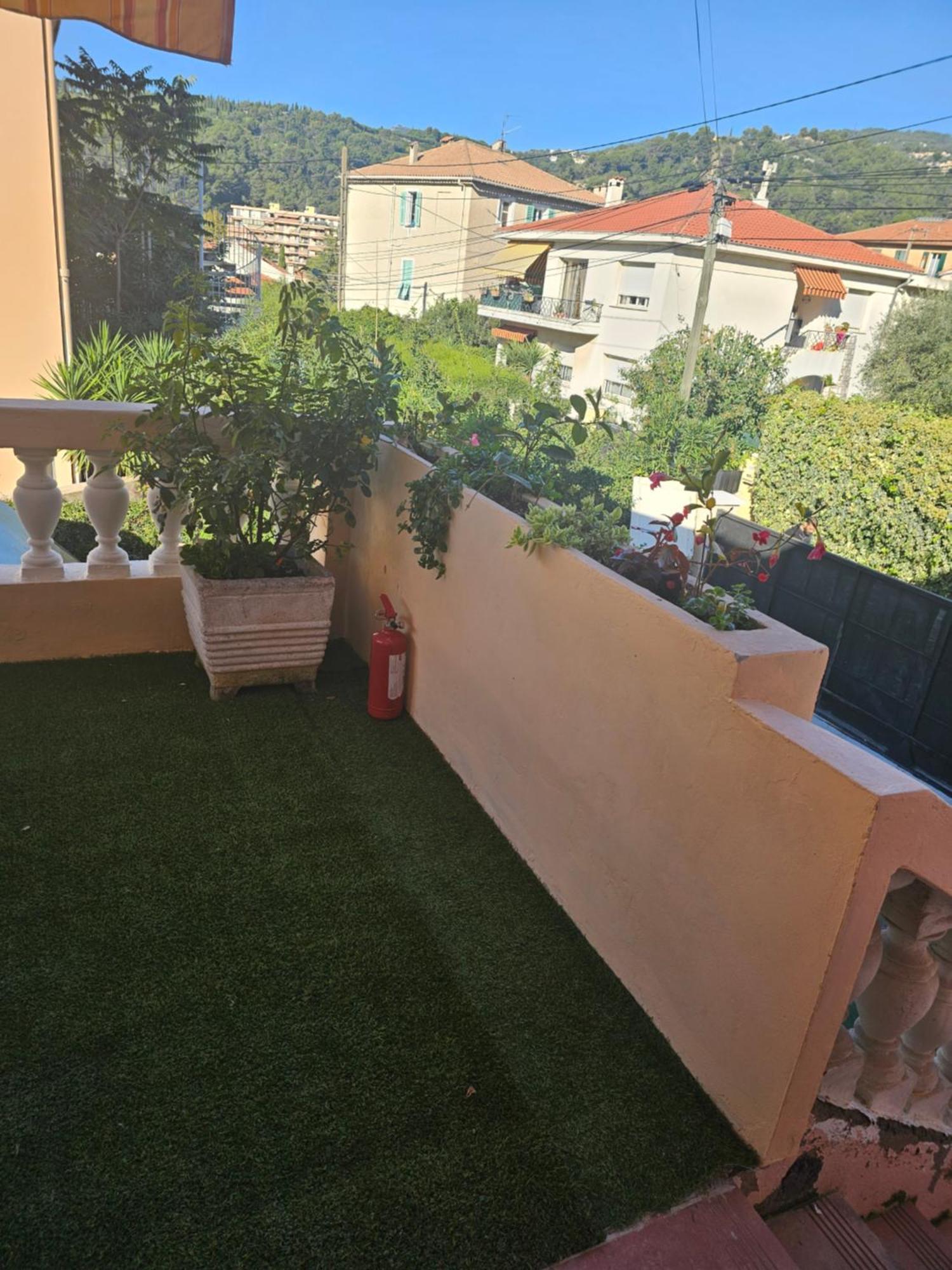 Studio 1 A La Trinite Proche De Nice, Monaco Et L'Italie Luaran gambar