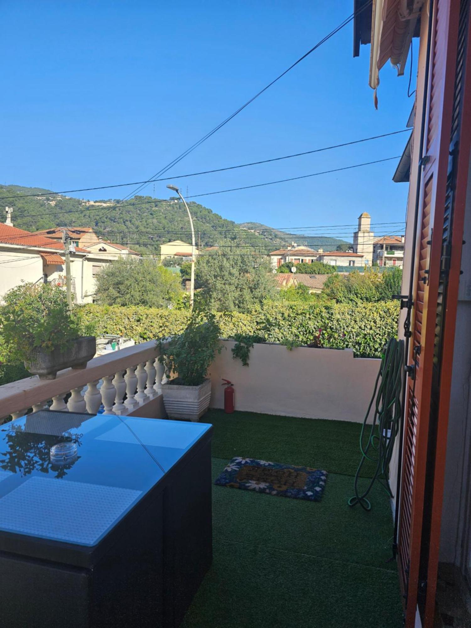 Studio 1 A La Trinite Proche De Nice, Monaco Et L'Italie Luaran gambar
