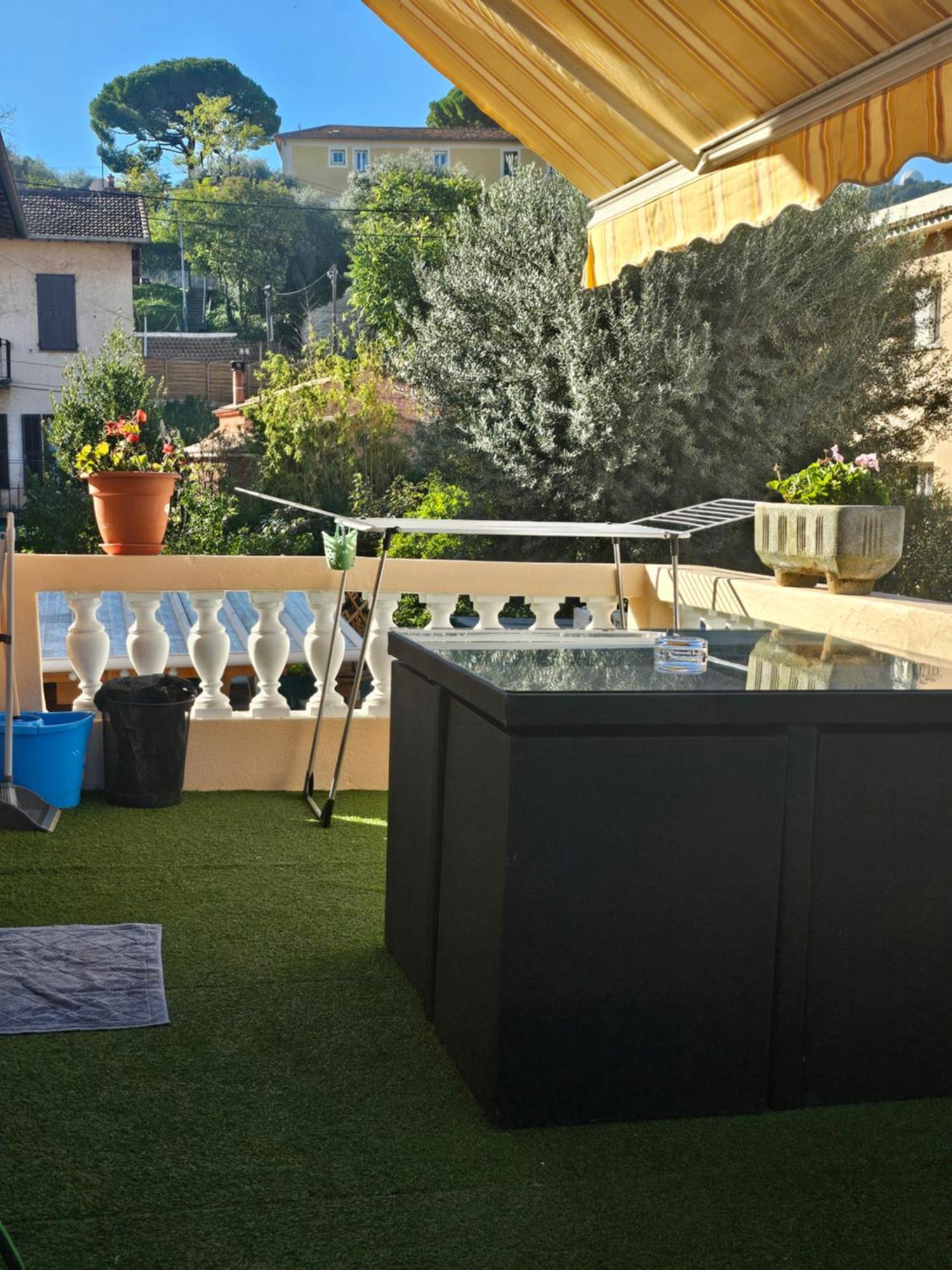 Studio 1 A La Trinite Proche De Nice, Monaco Et L'Italie Luaran gambar